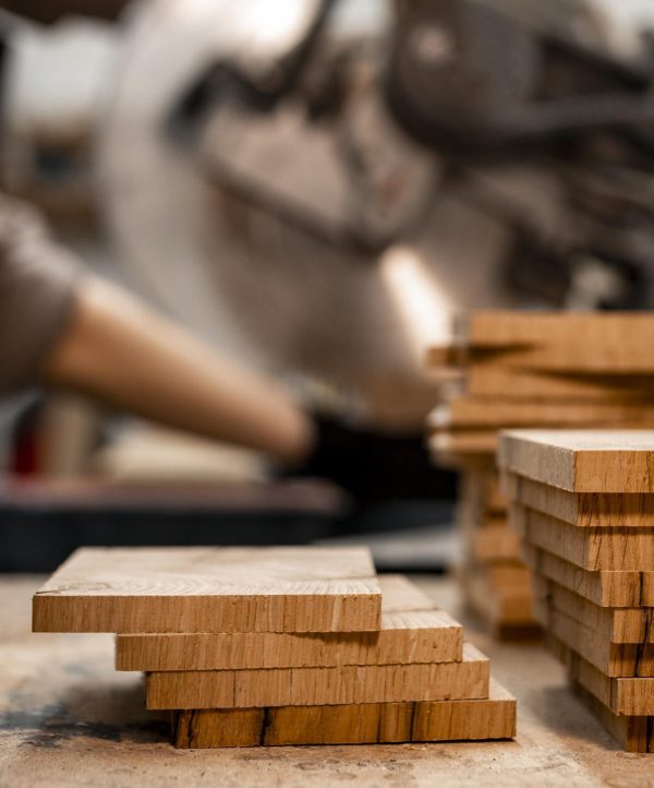 side-view-female-carpenter-studio-using-electric-saw side-view-female-carpenter-studio-using-electric-saw